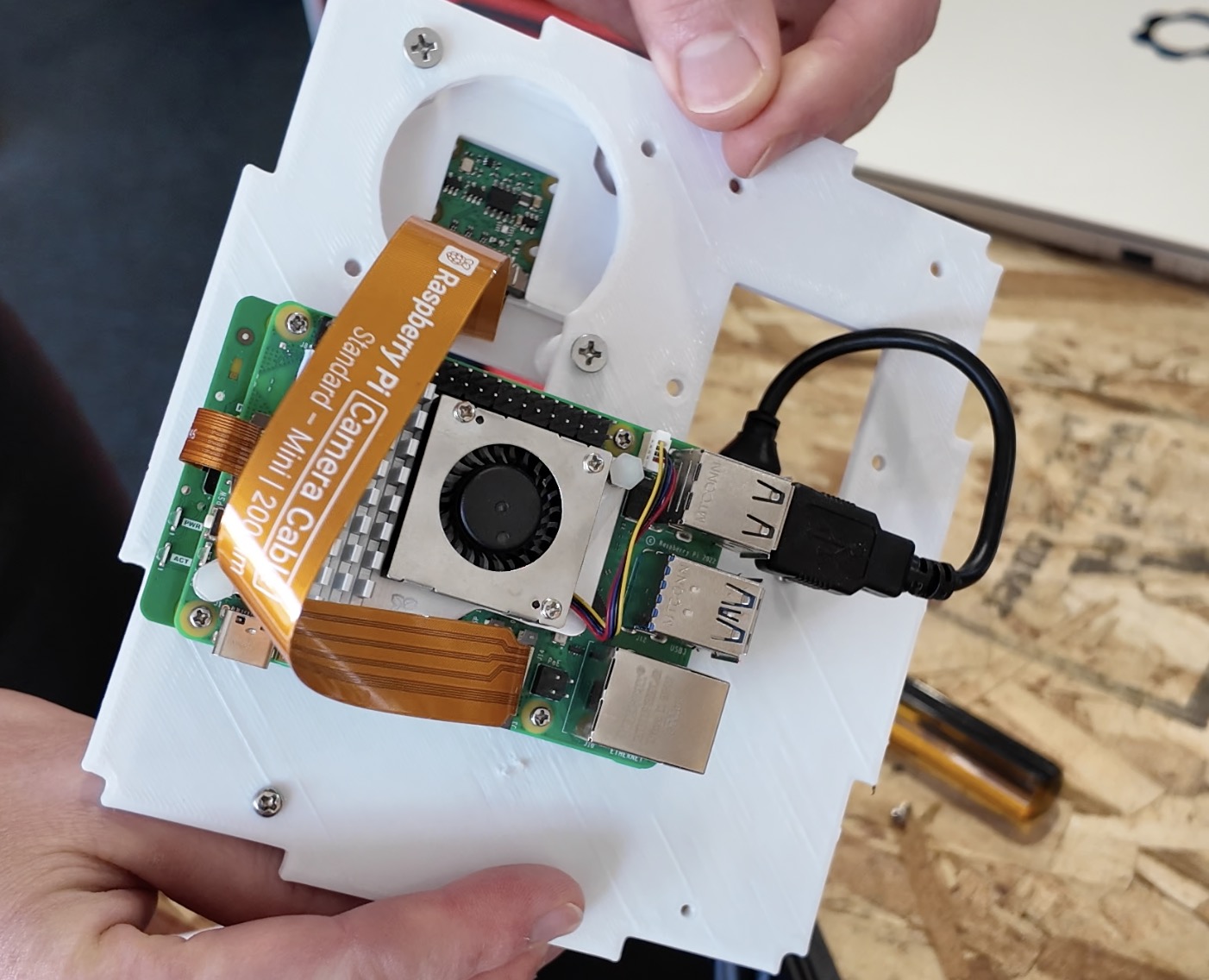 Photo of the device components and housing